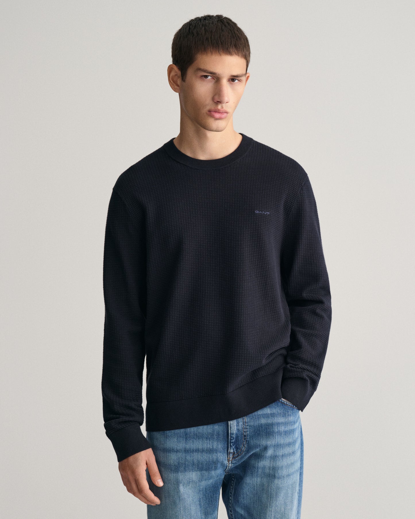 GANT TEXTURED COTTON ROUND NECK KNIT