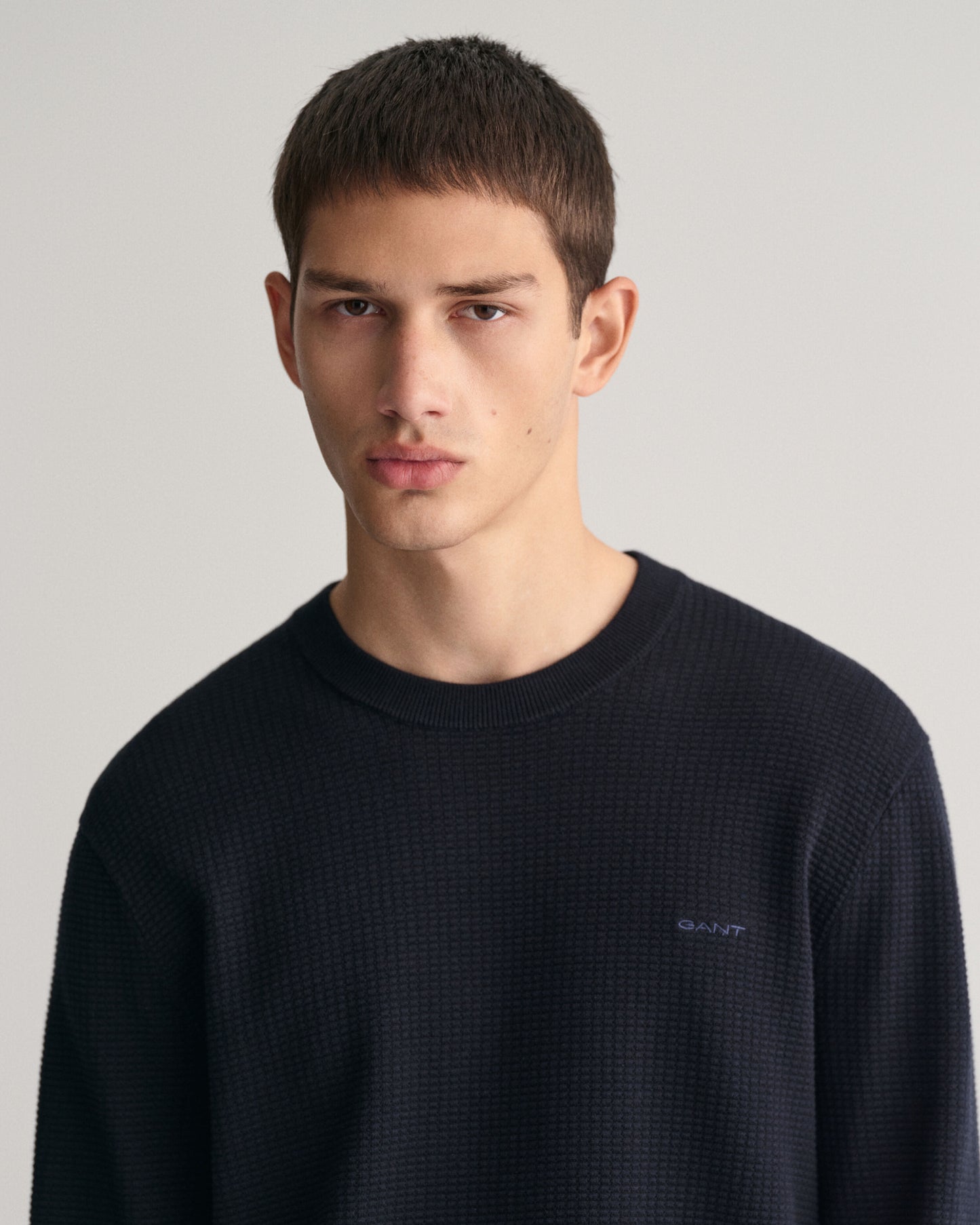 GANT TEXTURED COTTON ROUND NECK KNIT