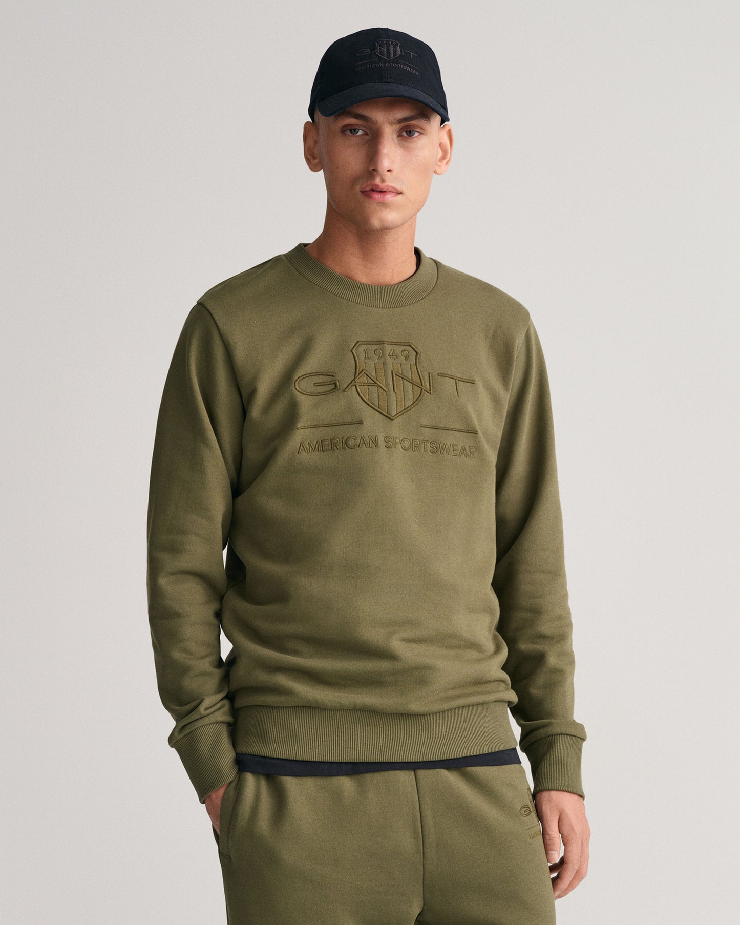 GANT TONAL SHIELD CREW NECK SWEAT